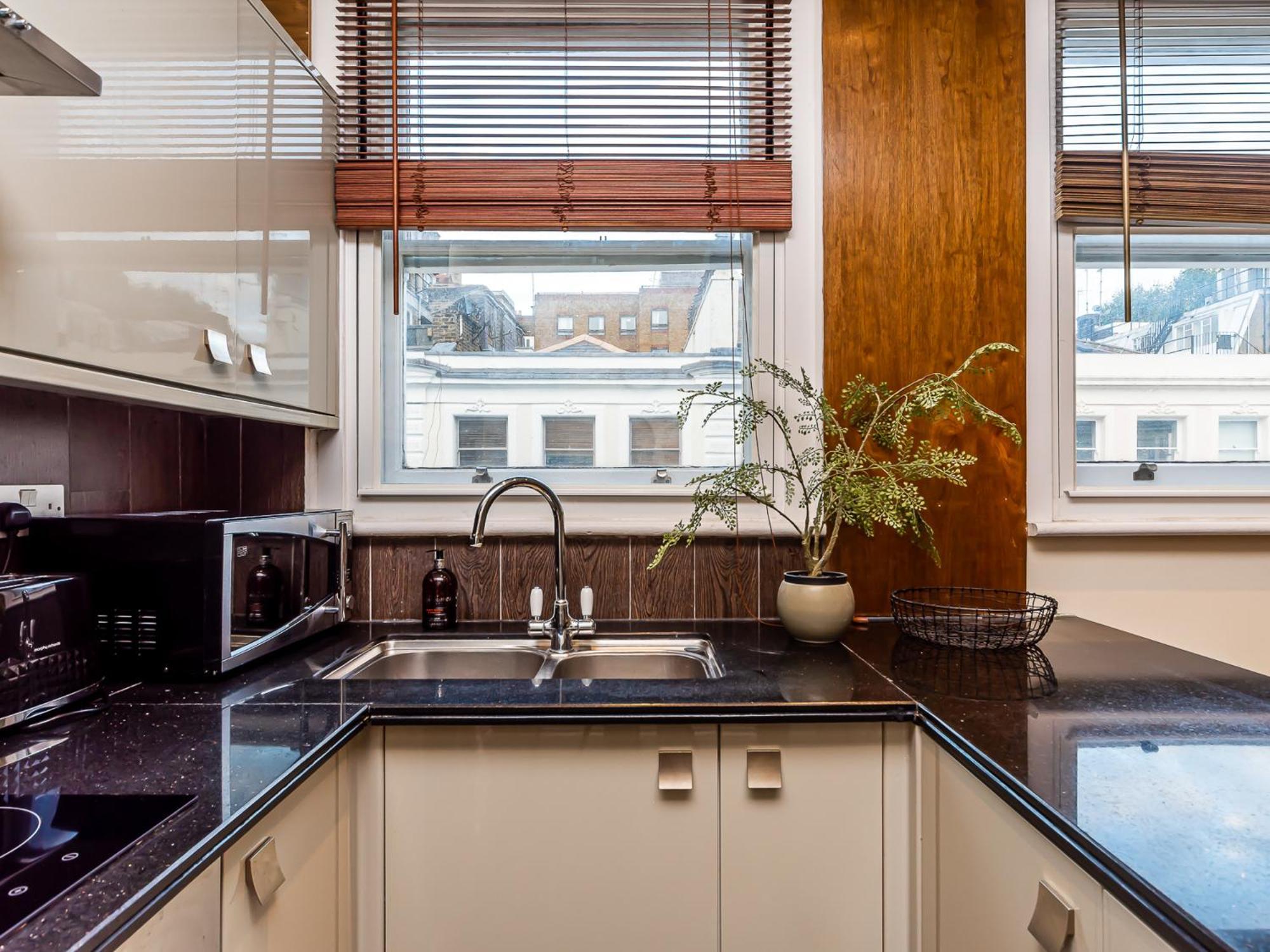 Pass The Keys West End Apartment Near Tottenham Court Road Londres Extérieur photo