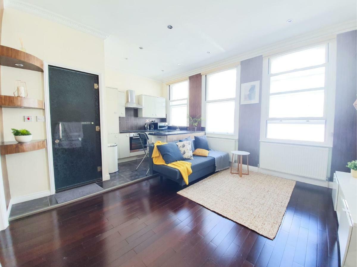 Pass The Keys West End Apartment Near Tottenham Court Road Londres Extérieur photo